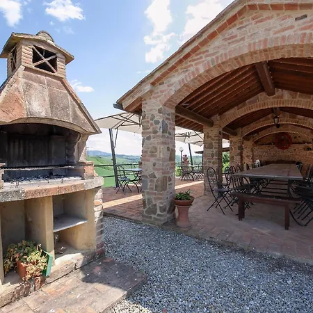 Flat With Swimming Pool And Air Conditioning *