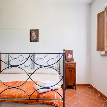 דירה Flat With Swimming Pool And Air Conditioning *