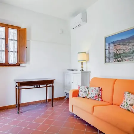 דירה Flat With Swimming Pool And Air Conditioning *